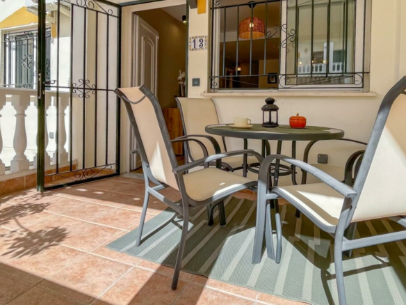 3-bedroom Terraced House In Orihuela, Spain (82 M²)