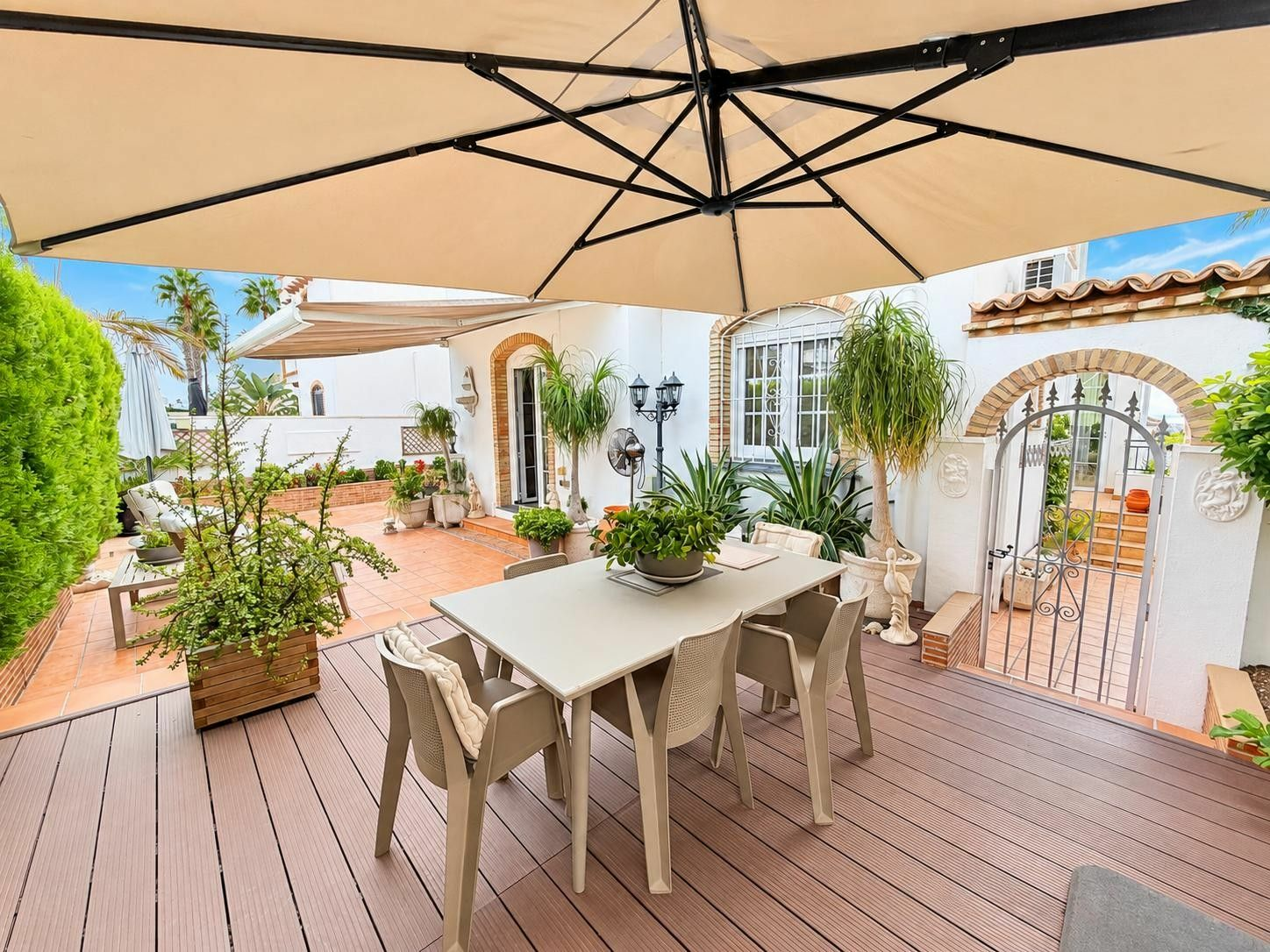 3-bedroom Villa In Orihuela Costa, Spain (320 M² Plot)
