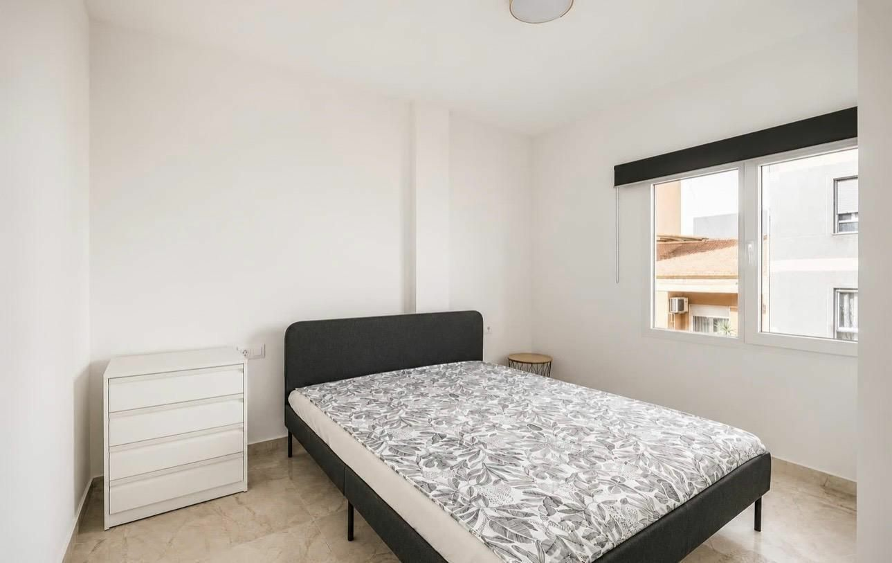 2-bedroom Apartment In Torrevieja, Spain (64 M²)