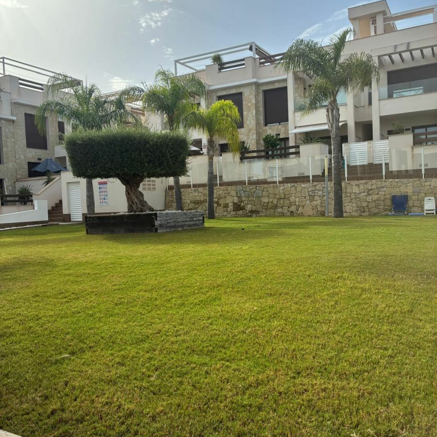 2-bedroom Apartment In Torrevieja, Spain (78 M²)