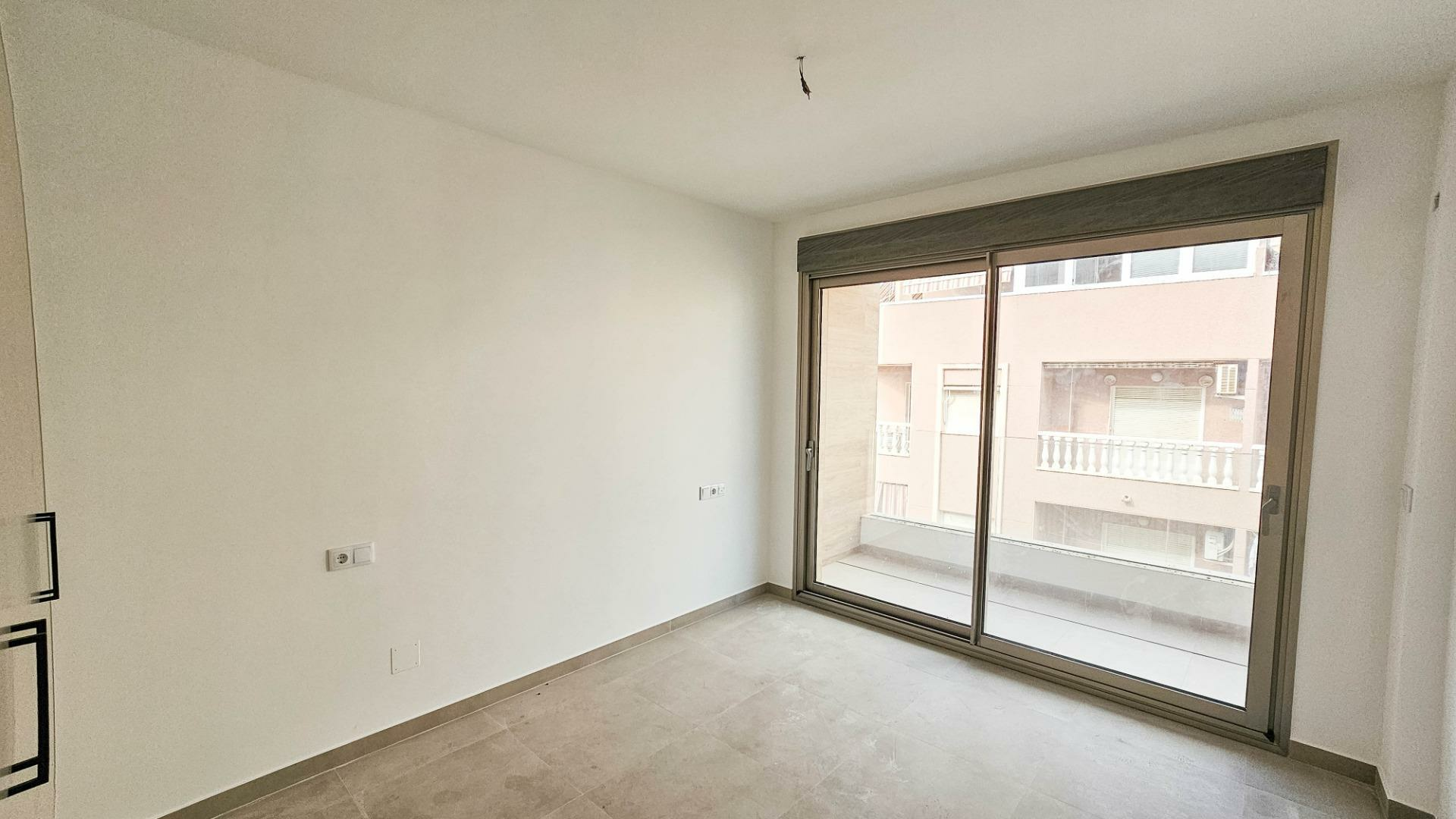 1-bedroom Apartment In Torrevieja, Spain (63 M²)