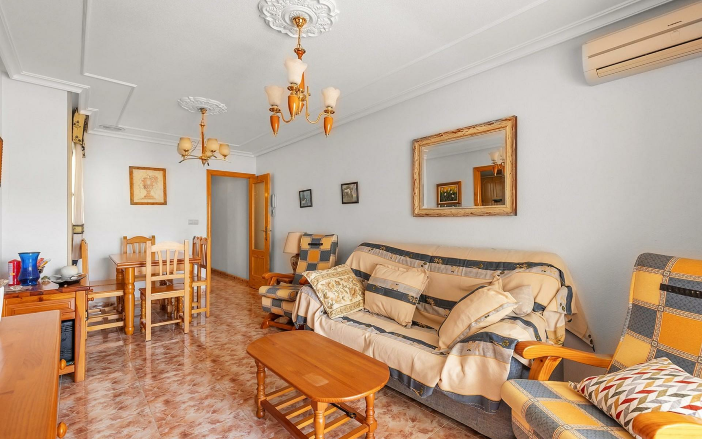 2-bedroom Apartment In Torrevieja, Spain (77 M²)