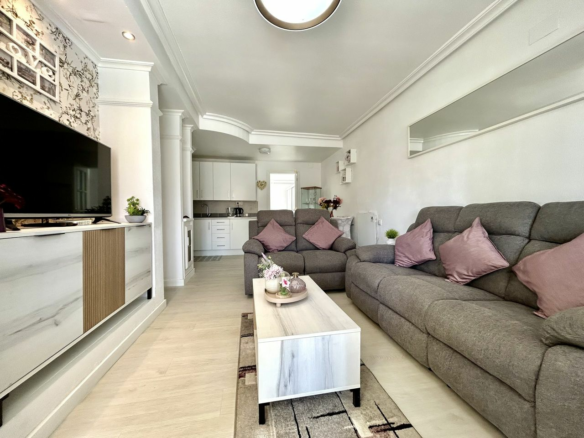 3-bedroom House In Cabo Roig, Spain (64 M²)