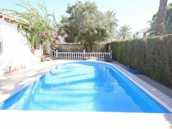 4-bedroom Villa In Cabo Roig, Spain (133 M²)