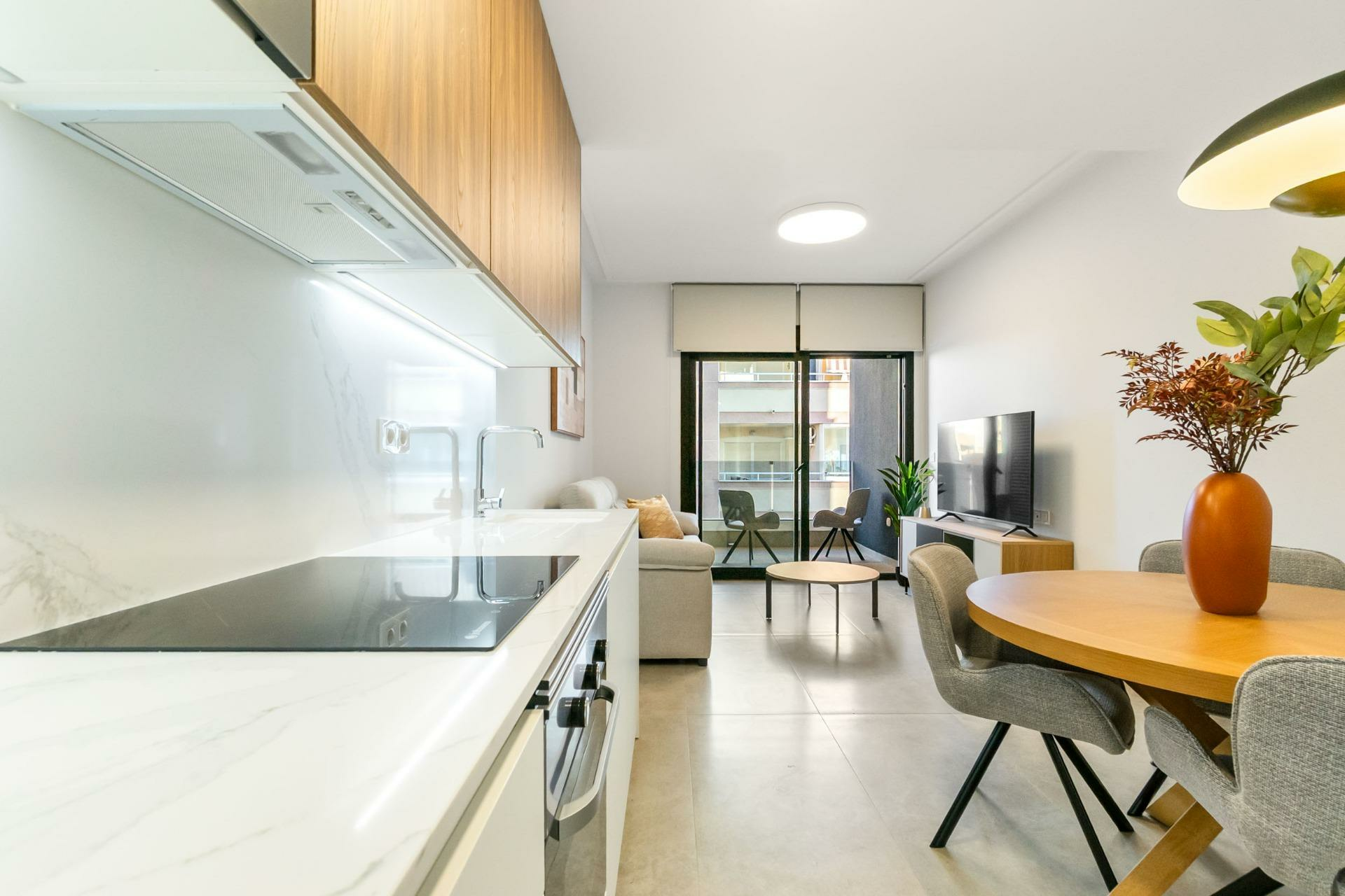 2-bedroom Apartment In Torrevieja, Spain (82 M²)