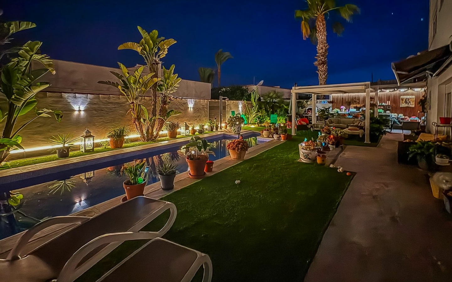 2-bedroom Villa In Torrevieja, Spain (130 M²)