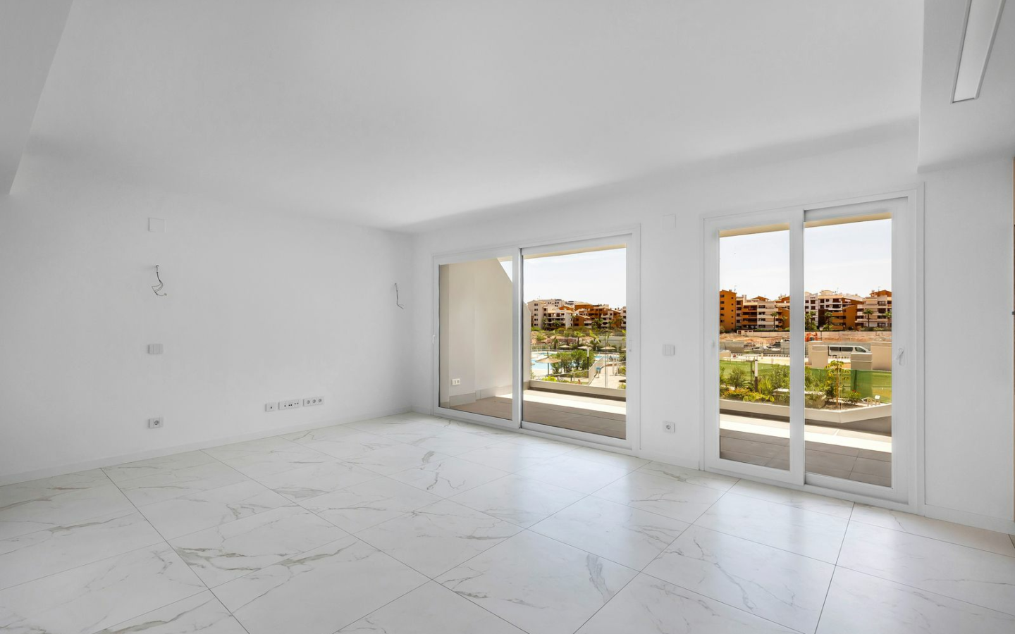 2-bedroom Apartment In Torrevieja, Spain (61 M²)