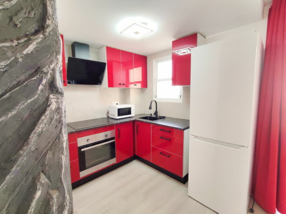 3-bedroom Apartment In Torrevieja, Spain (75 M²)