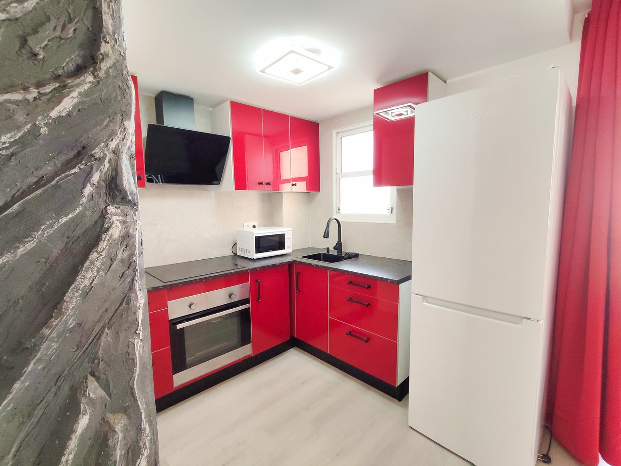 3-bedroom Apartment In Torrevieja, Spain (75 M²)