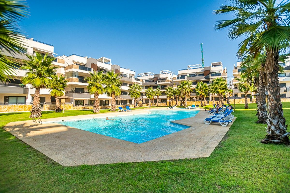 2-bedroom Penthouse In Orihuela Costa, Spain (78 M²)