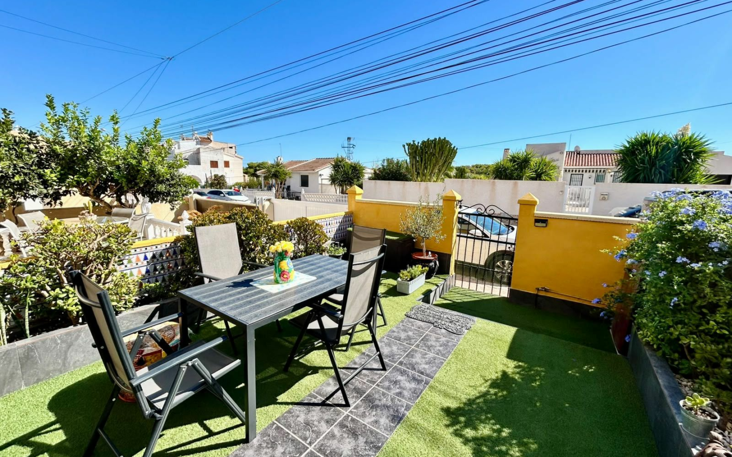 3-bedroom House In Torrevieja, Spain (77 M²)