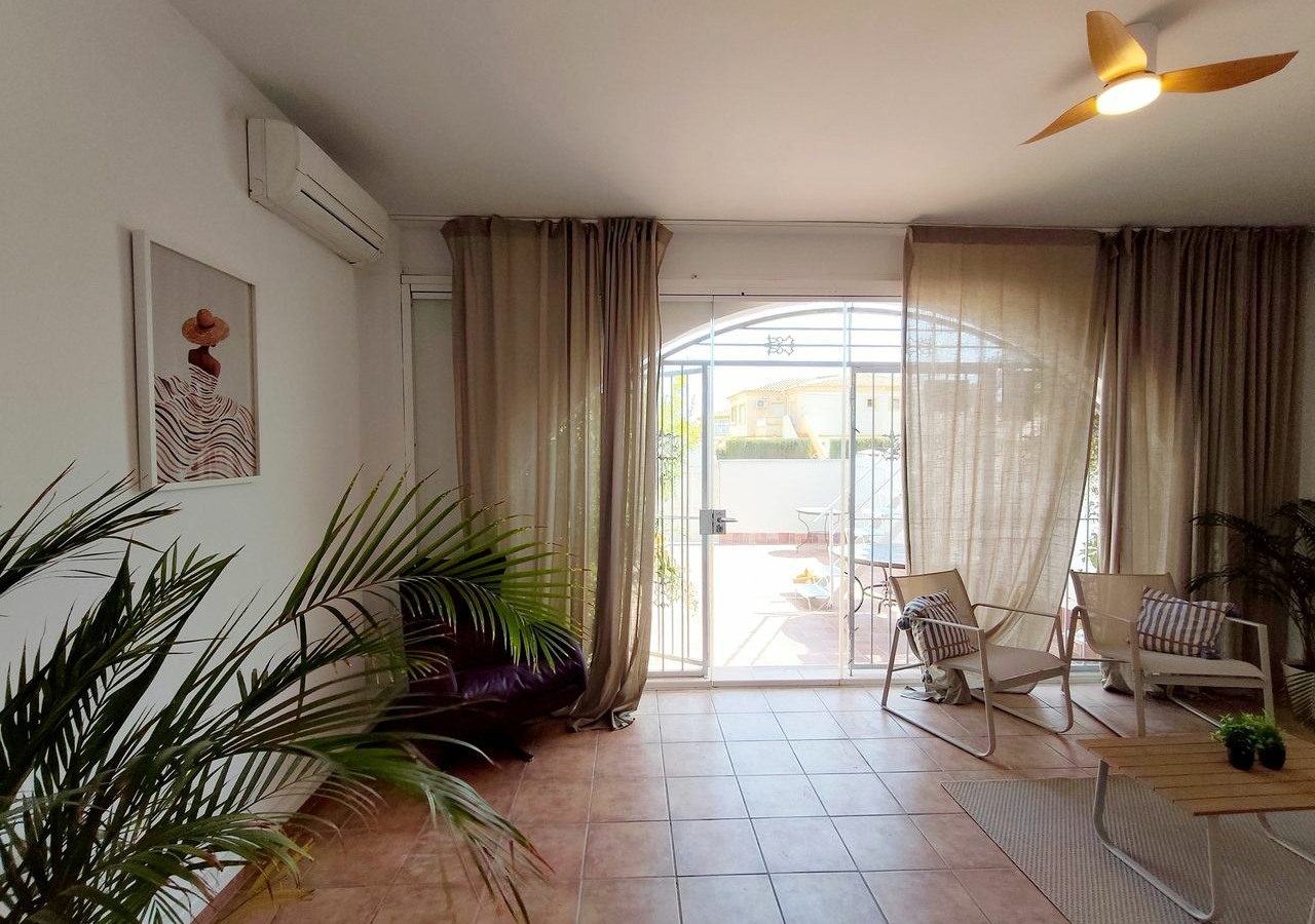 3-bedroom House In Orihuela Costa, Spain (95 M²)