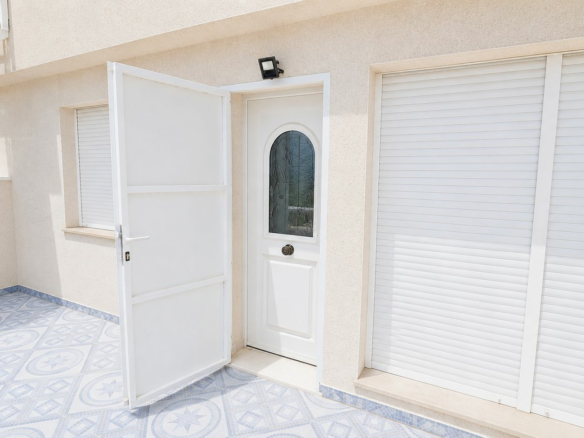 3-bedroom House In Almoradi, Spain (188 M²)