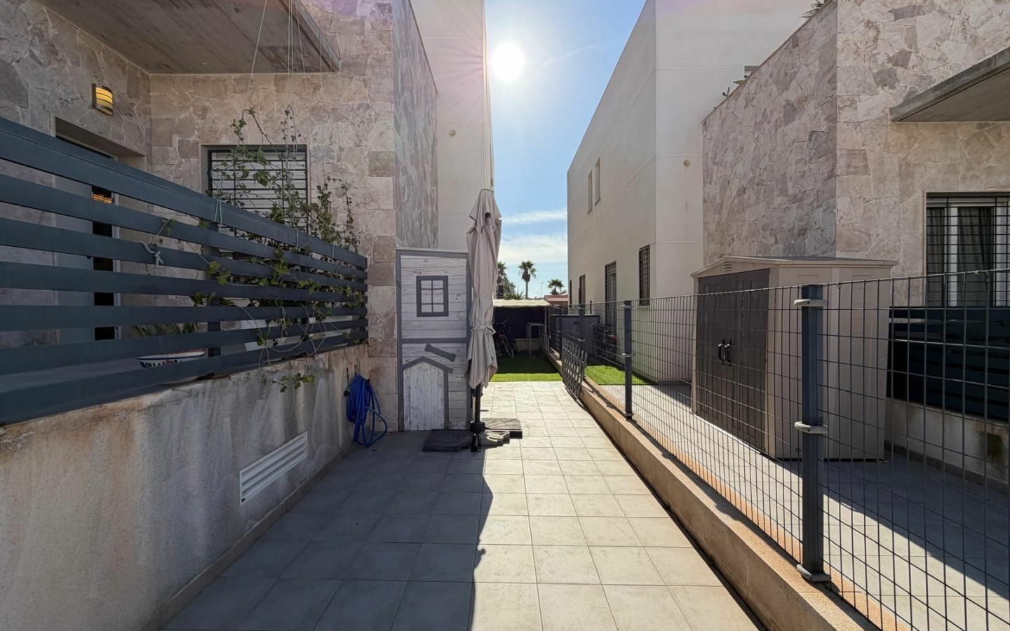 3-bedroom House In Torrevieja, Spain (197 M²)