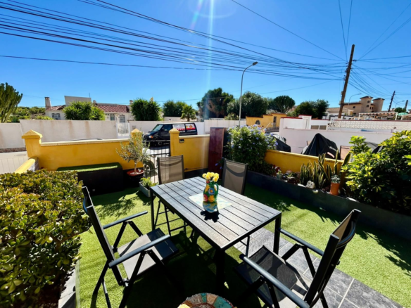 3-bedroom House In Torrevieja, Spain (77 M²)