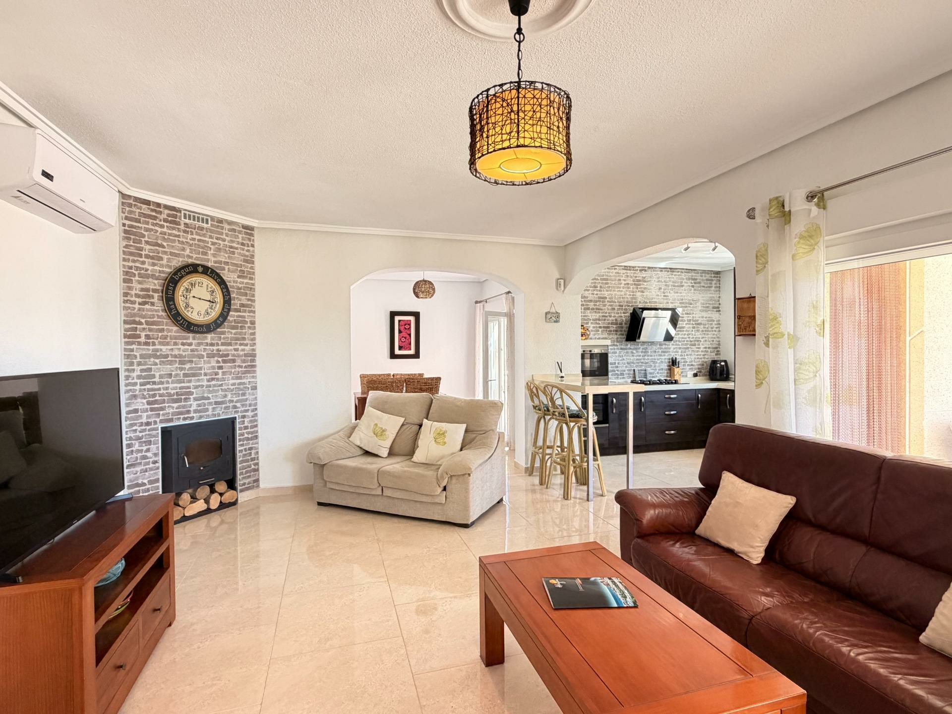 2-6-1d8a64 5-bedroom Villa In Rojales, Spain (246 M²)