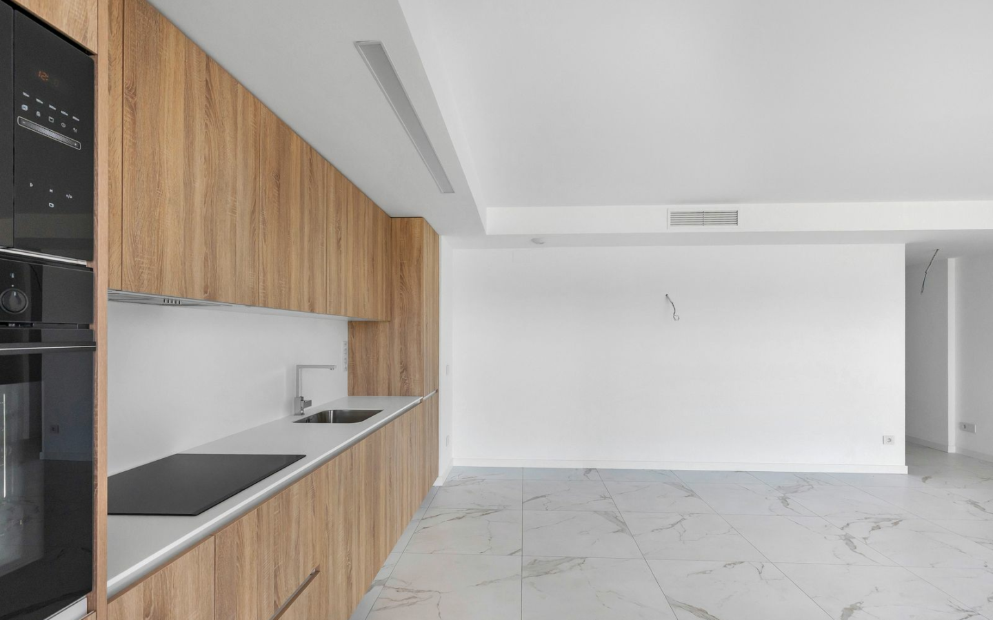 2-bedroom Apartment In Torrevieja, Spain (61 M²)