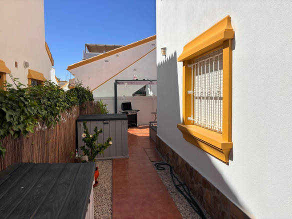 3-bedroom Villa In Guardamar Del Segura, Spain (108 M²)