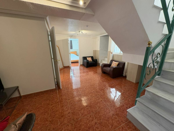 4-bedroom Villa In Torrevieja, Spain (600 M² Plot)