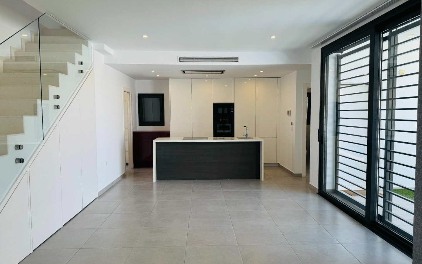 3-bedroom Villa In San Pedro Del Pinatar, Spain (154 M²)