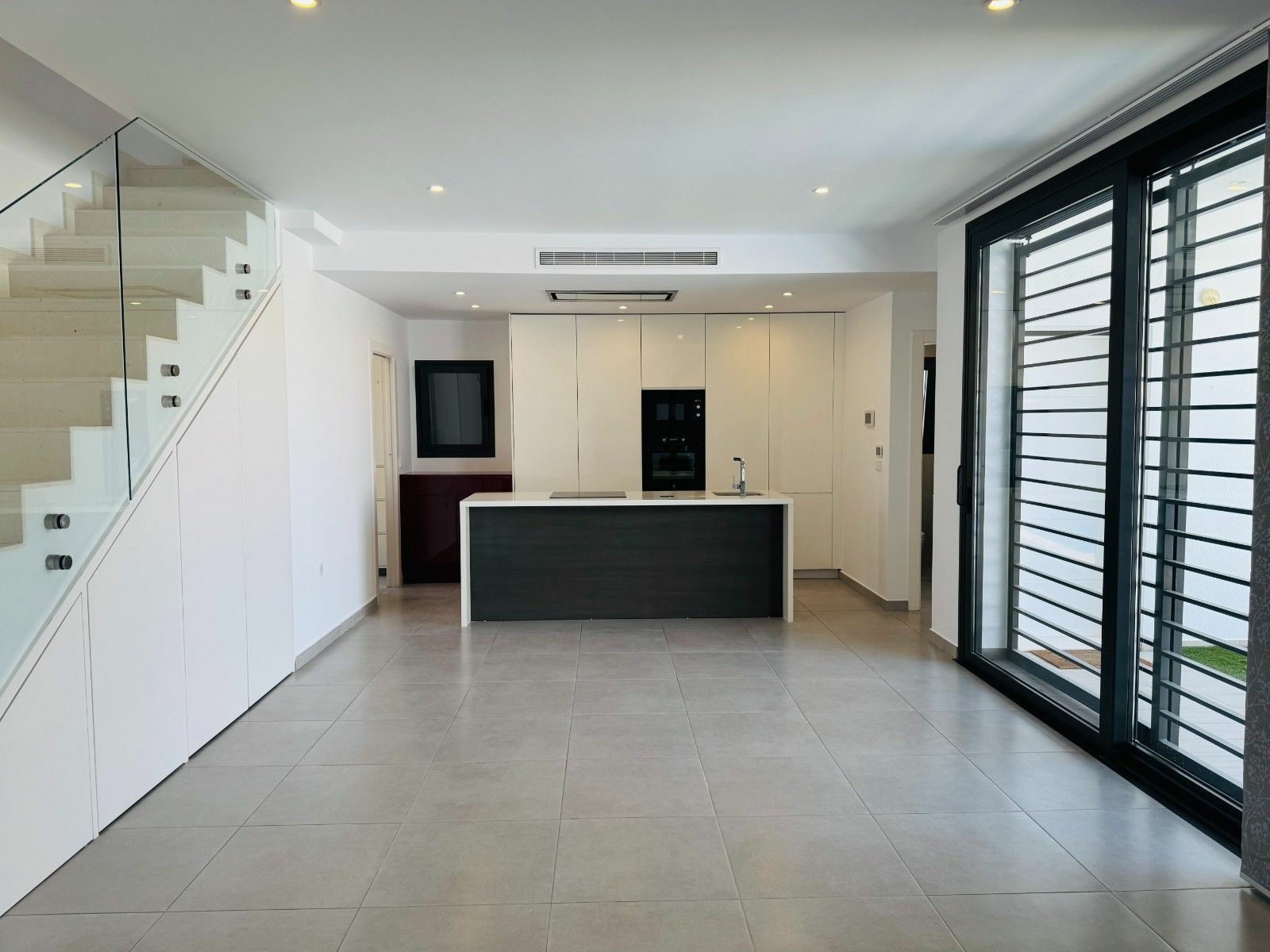 3-bedroom Villa In San Pedro Del Pinatar, Spain (154 M²)