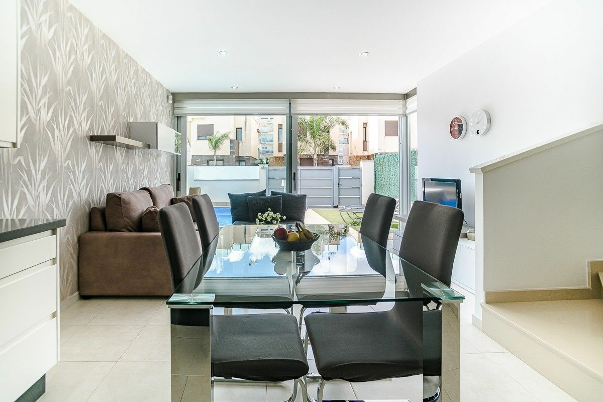 3-bedroom Villa In Lo Pagan, Spain (109 M²)
