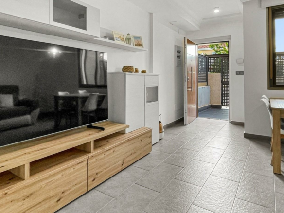 3-bedroom Terraced House In Pilar De La Horadada, Spain (104 M²)