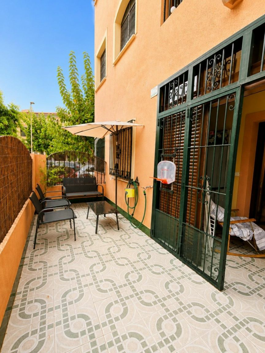 2-bedroom Apartment In Los Alcázares, Spain (61 M²)
