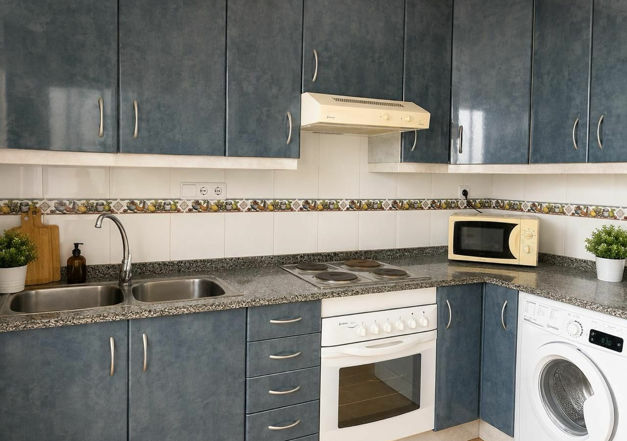 3-bedroom Apartment In Orihuela Costa, Spain (52 M²)