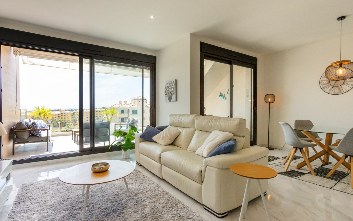 2-bedroom Apartment In Orihuela Costa, Spain (93 M²)