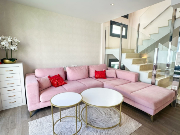 5-bedroom Villa In Torrevieja, Spain (250 M²)