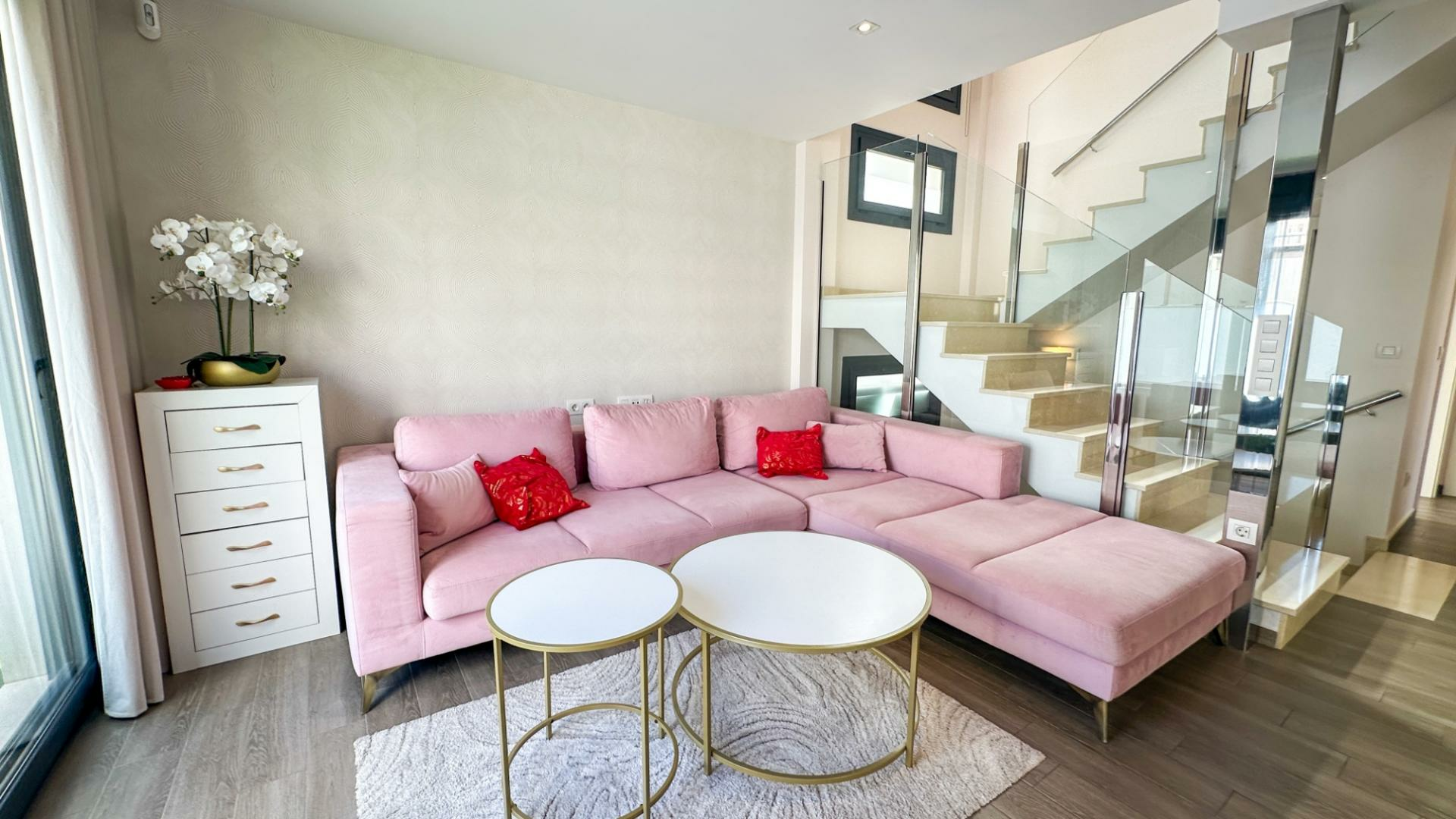 5-bedroom Villa In Torrevieja, Spain (250 M²)