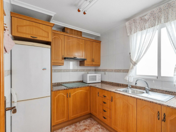 2-bedroom Apartment In Torrevieja, Spain (77 M²)