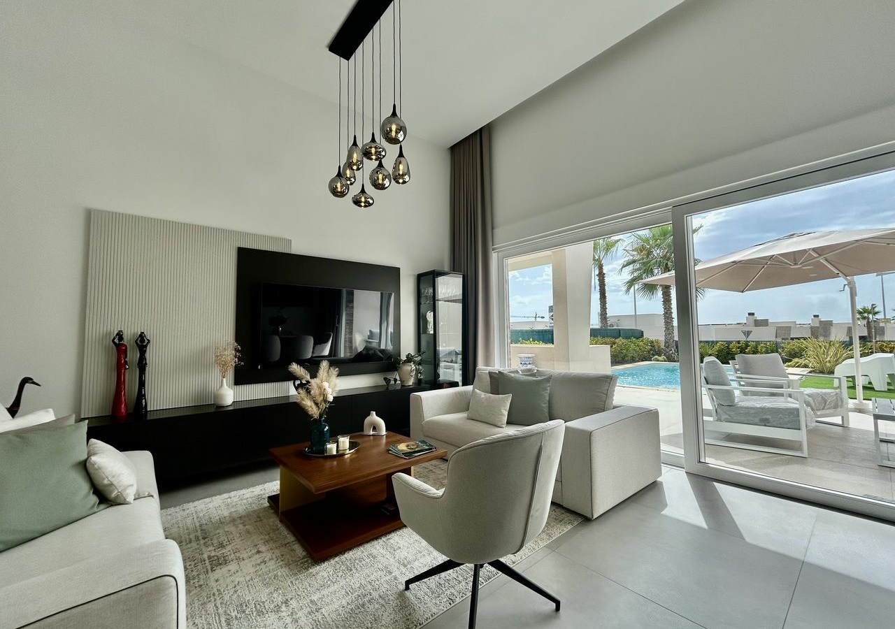 4-bedroom Villa In Algorfa, Spain (133 M²)