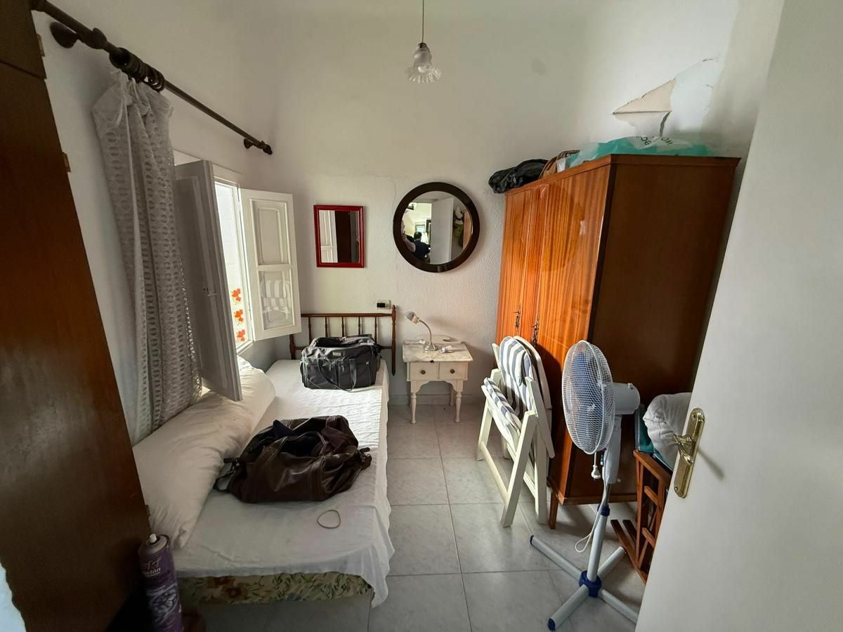4-bedroom Apartment In Pilar De La Horadada, Spain (100 M²)