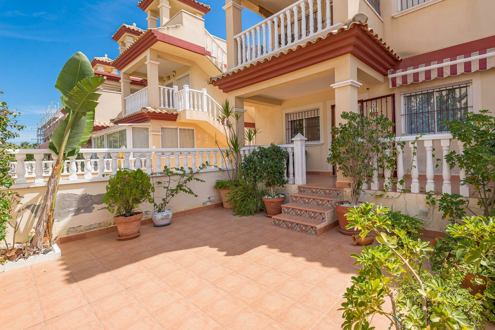 2-bedroom Bungalow In San Pedro Del Pinatar, Spain (63 M²)