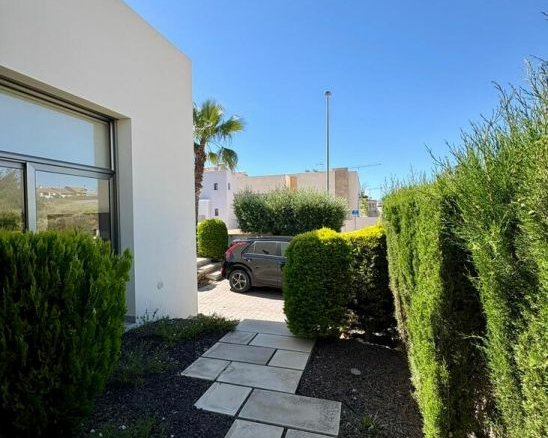 3-bedroom Villa In Benijofar, Spain (148 M²)