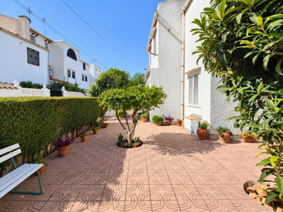 2-bedroom House In Torrevieja, Spain (70 M²)