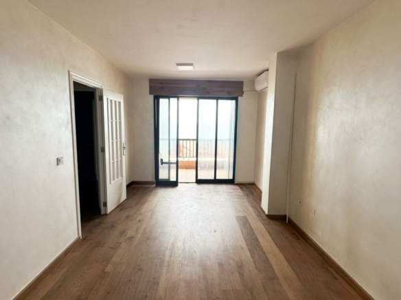 2-bedroom Apartment In Torrevieja, Spain (68 M²)