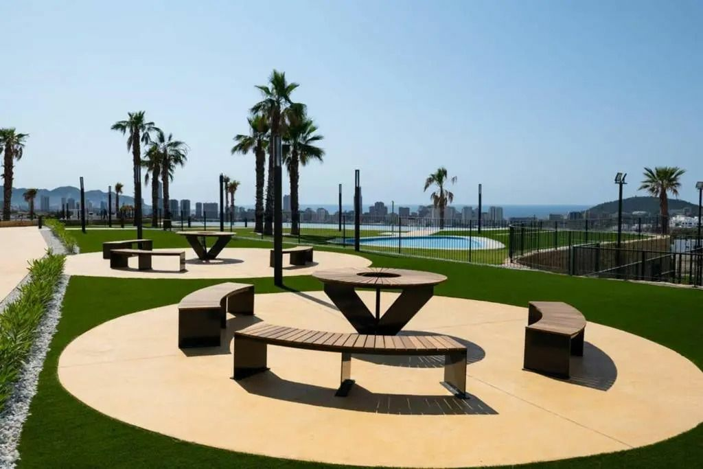 4-bedroom Duplex In Villajoyosa, Spain (256 M²)