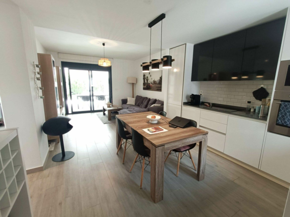 3-bedroom Apartment In San Miguel De Salinas, Spain (94 M²)