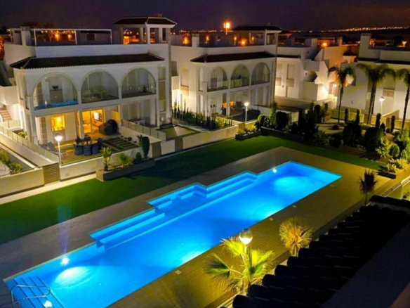 2-bedroom Apartment In Rojales, Spain (82 M²)