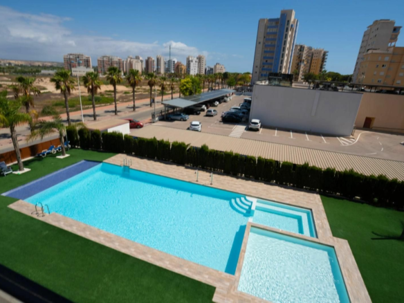 2-bedroom Apartment In Guardamar Del Segura, Spain (73 M²)