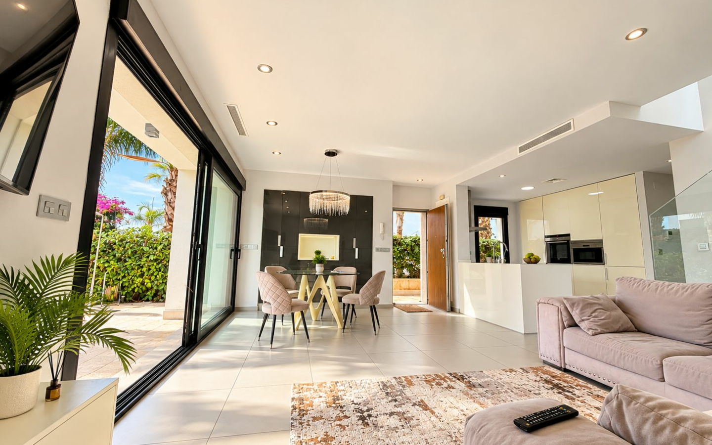 3-bedroom Villa In Almoradi, Spain (125 M²)
