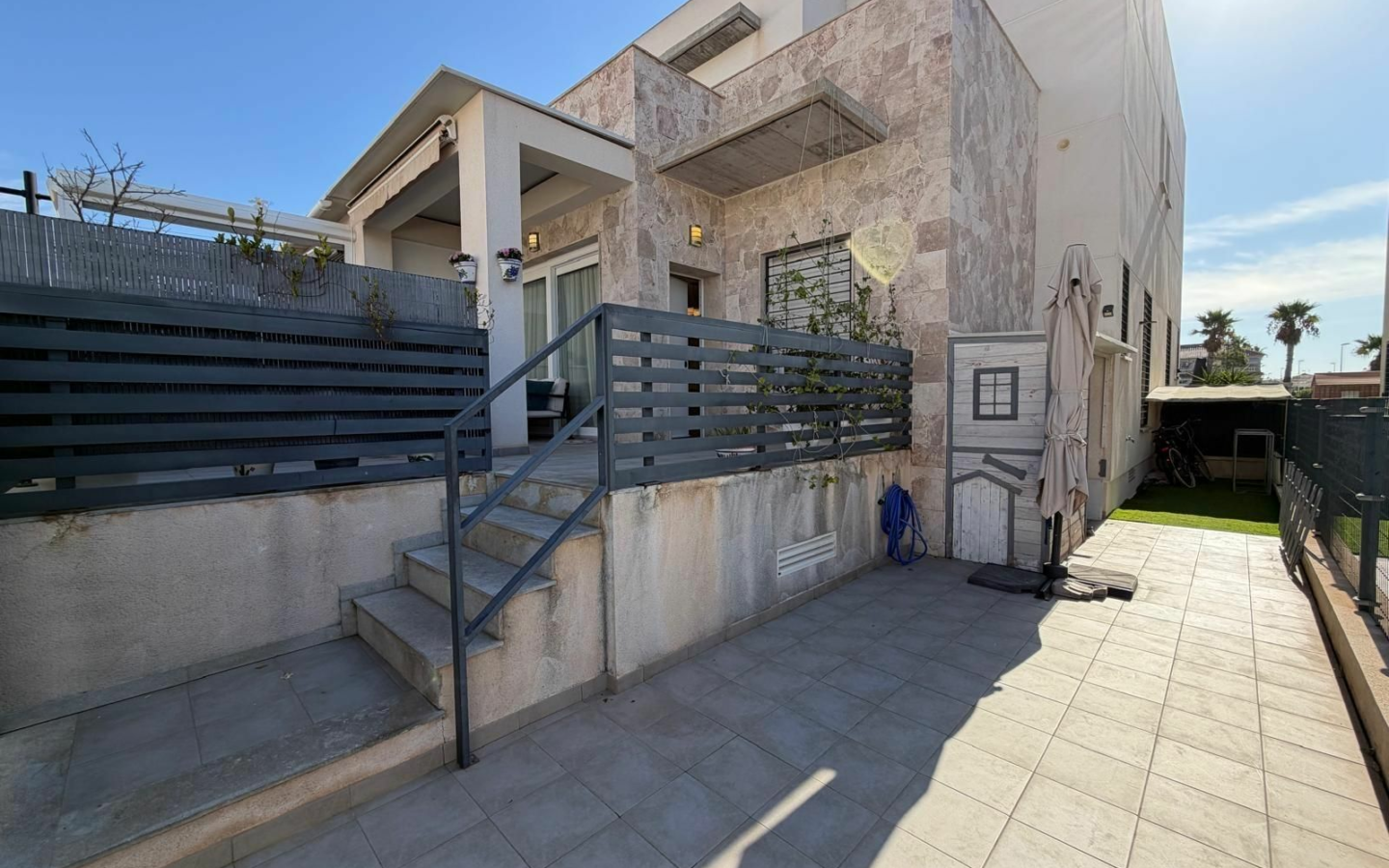 3-bedroom House In Torrevieja, Spain (197 M²)