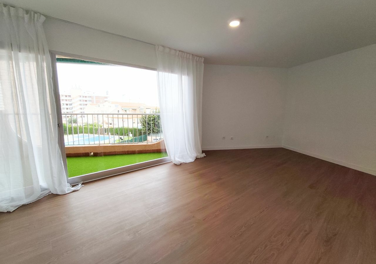 3-bedroom Apartment In Orihuela Costa, Spain (93 M²)