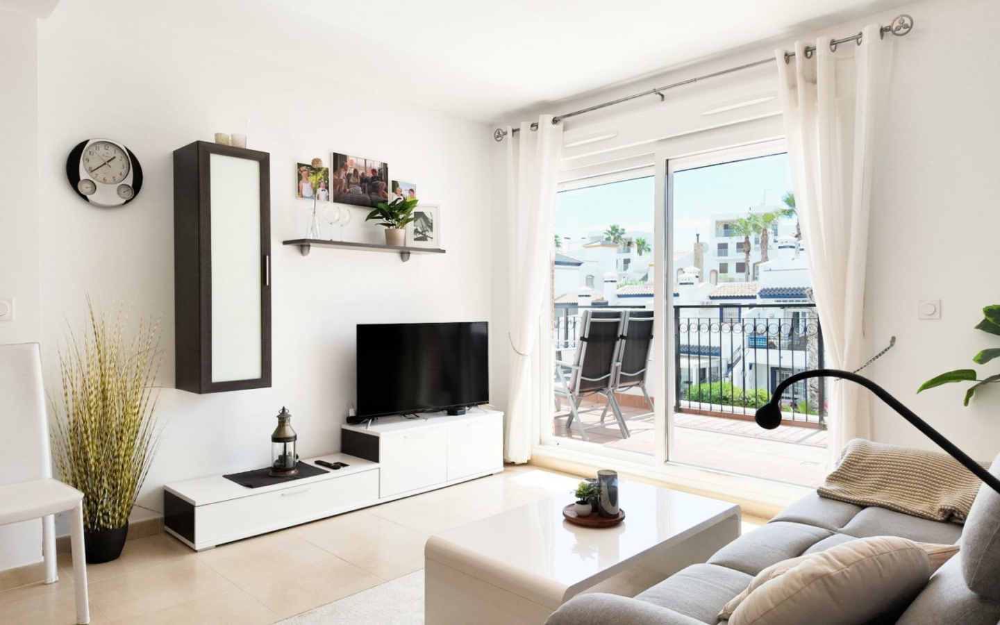 2-bedroom Apartment In Orihuela Costa, Spain (122 M²)