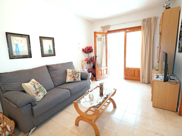 3-bedroom Bungalow In Torrevieja, Spain (80 M²)