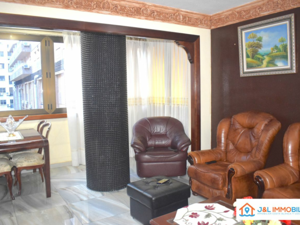 3-bedroom Apartment In Alicante, Spain (167 M²)