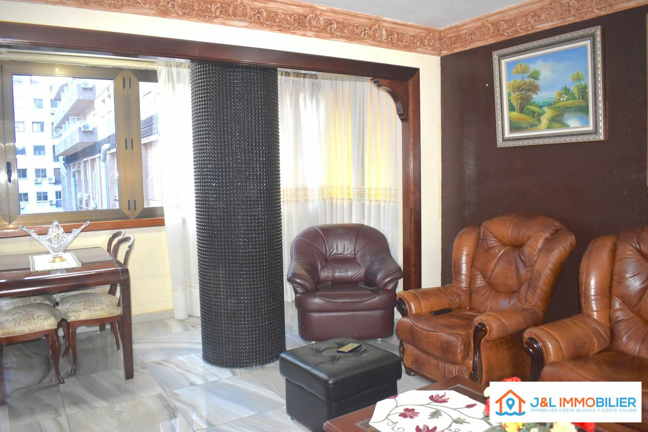 3-bedroom Apartment In Alicante, Spain (167 M²)